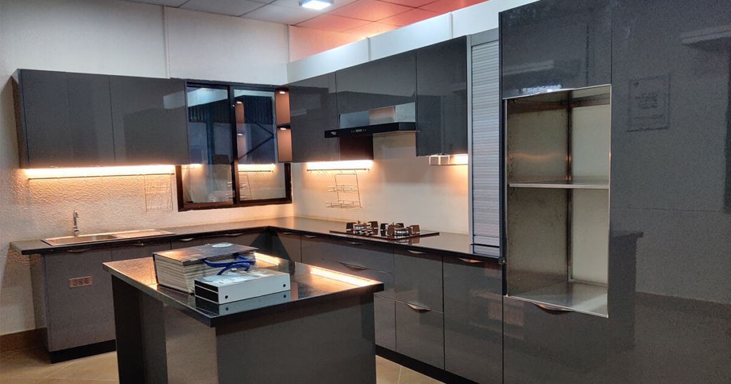 10 Characteristics of Stainless Steel Kitchen Cabinets | Tusker India